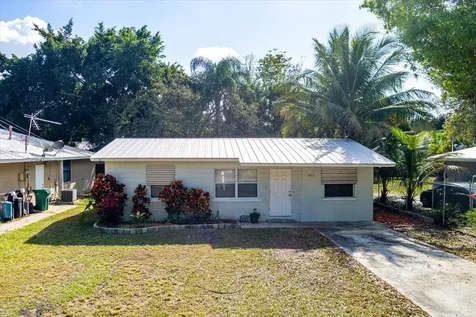 1813 Edgevale Road Fort Pierce FL 34982