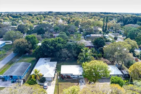 1813 Edgevale Road Fort Pierce FL 34982