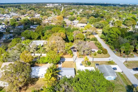 1813 Edgevale Road Fort Pierce FL 34982