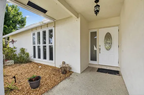 966 Nw 37th Avenue Delray Beach FL 33445