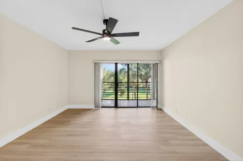 5900 Camino Del Sol Boca Raton FL 33433