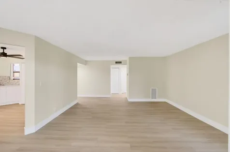 5900 Camino Del Sol Boca Raton FL 33433