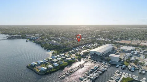 615 Via Villagio Hypoluxo FL 33462