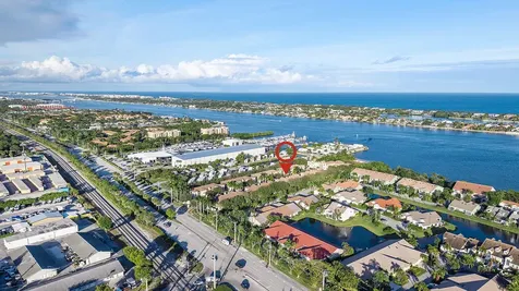 615 Via Villagio Hypoluxo FL 33462