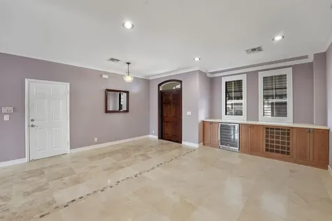 615 Via Villagio Hypoluxo FL 33462