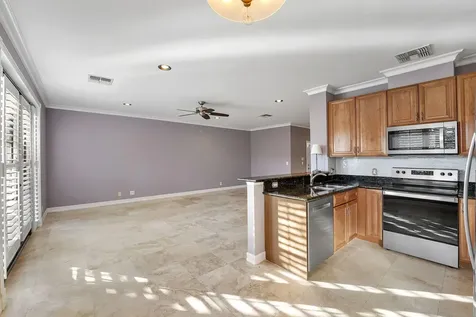 615 Via Villagio Hypoluxo FL 33462