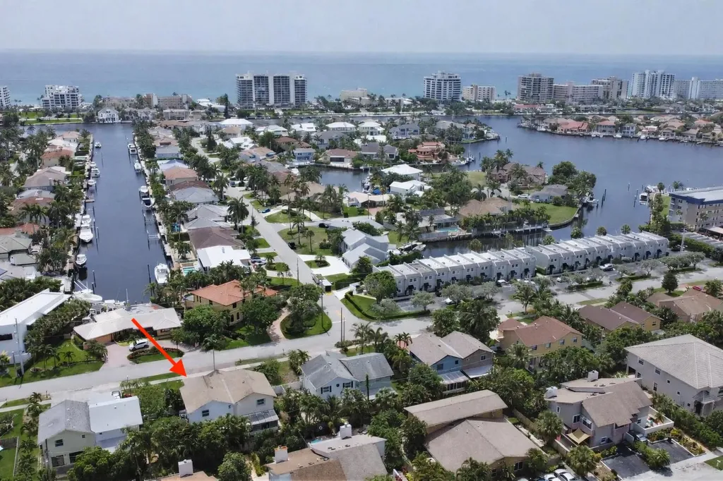 3016 Spanish Trail Delray Beach FL 33483