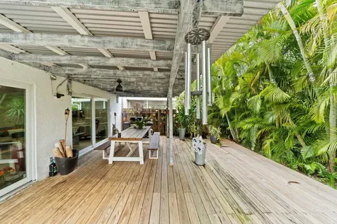 3016 Spanish Trail Delray Beach FL 33483