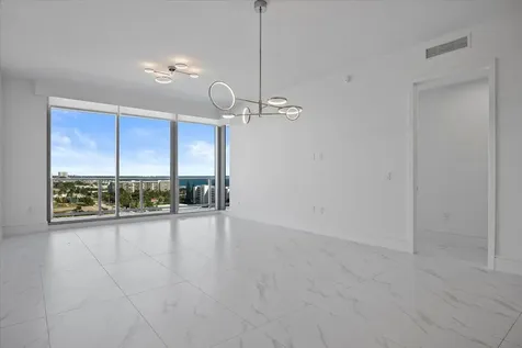 220 Lake Shore Drive West Palm Beach FL 33403