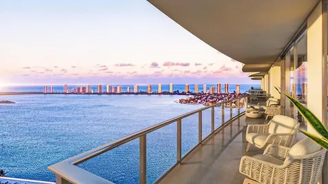 220 Lake Shore Drive West Palm Beach FL 33403