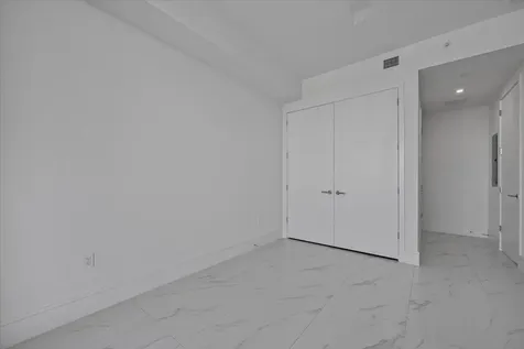 220 Lake Shore Drive West Palm Beach FL 33403