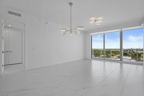 220 Lake Shore Drive West Palm Beach FL 33403