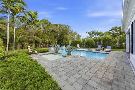 5537 Renoir Place Palm Beach Gardens FL 33418