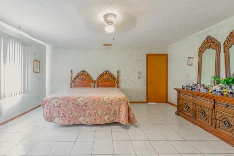 372 Sw Carter Avenue Port Saint Lucie FL 34983