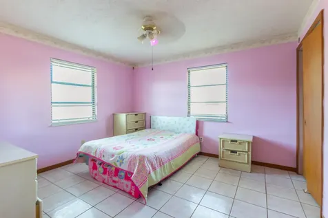 372 Sw Carter Avenue Port Saint Lucie FL 34983