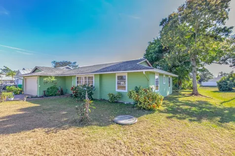 372 Sw Carter Avenue Port Saint Lucie FL 34983