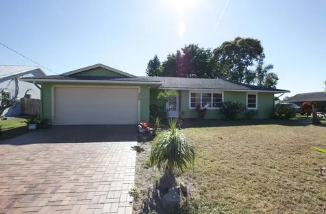 372 Sw Carter Avenue Port Saint Lucie FL 34983