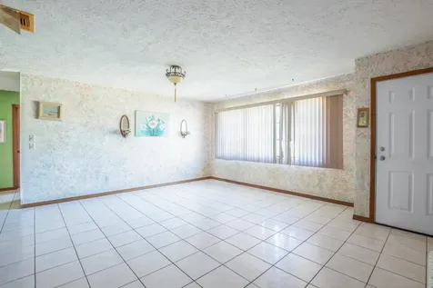 372 Sw Carter Avenue Port Saint Lucie FL 34983