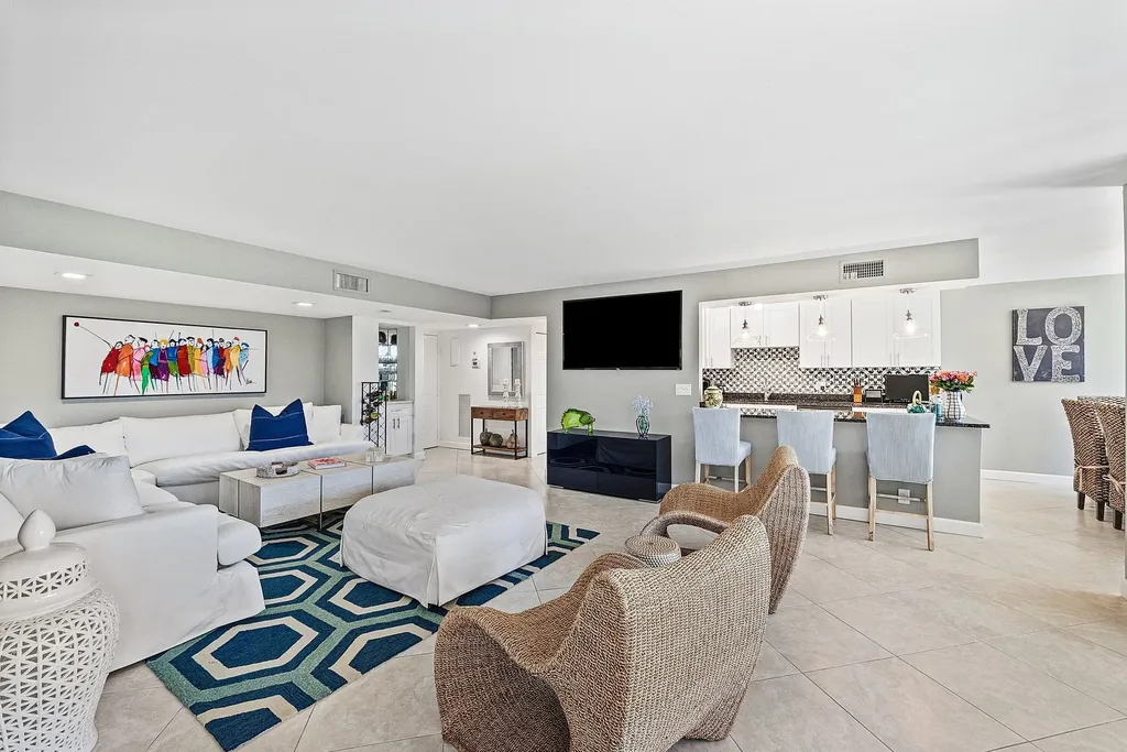 800 E Jeffery Street Boca Raton FL 33487