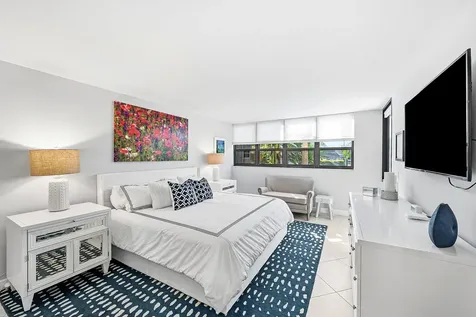 800 E Jeffery Street Boca Raton FL 33487