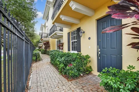 2502 N Dixie Highway Lake Worth Beach FL 33460