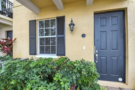 2502 N Dixie Highway Lake Worth Beach FL 33460