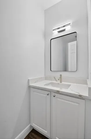 2502 N Dixie Highway Lake Worth Beach FL 33460