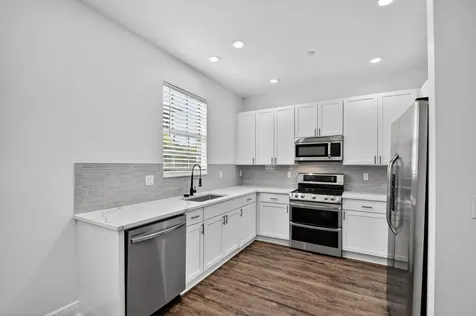 2502 N Dixie Highway Lake Worth Beach FL 33460