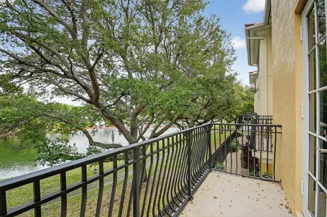 2502 N Dixie Highway Lake Worth Beach FL 33460