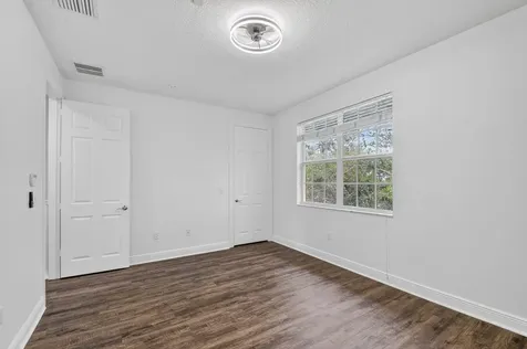 2502 N Dixie Highway Lake Worth Beach FL 33460