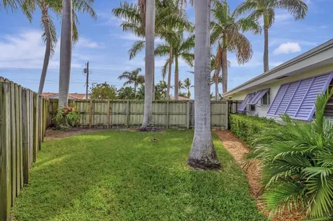 4410 NE 24th Avenue Lighthouse Point FL 33064