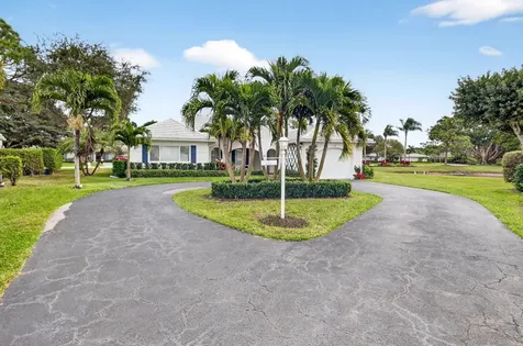 13 Acacia Drive Boynton Beach FL 33436