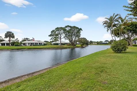 13 Acacia Drive Boynton Beach FL 33436