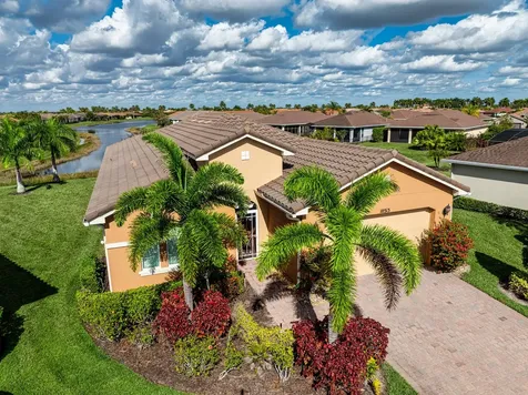 10313 Sw Fernwood Avenue Port Saint Lucie FL 34987