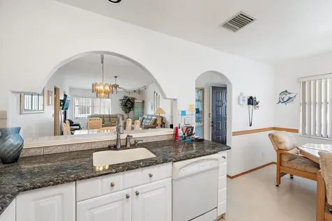 7633 Tahiti Lane Lake Worth FL 33467