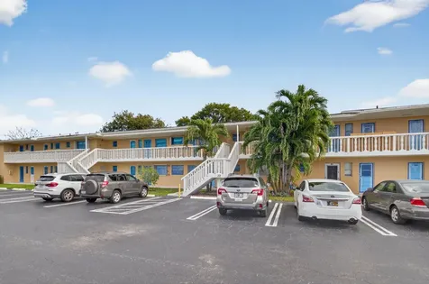 2213 Ne 1st Court Boynton Beach FL 33435