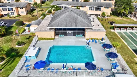 2213 Ne 1st Court Boynton Beach FL 33435
