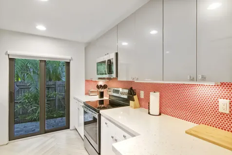 215 N Swinton Avenue Delray Beach FL 33444