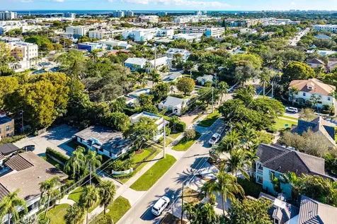 215 N Swinton Avenue Delray Beach FL 33444