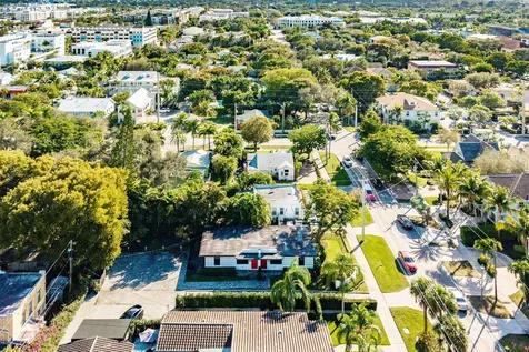 215 N Swinton Avenue Delray Beach FL 33444