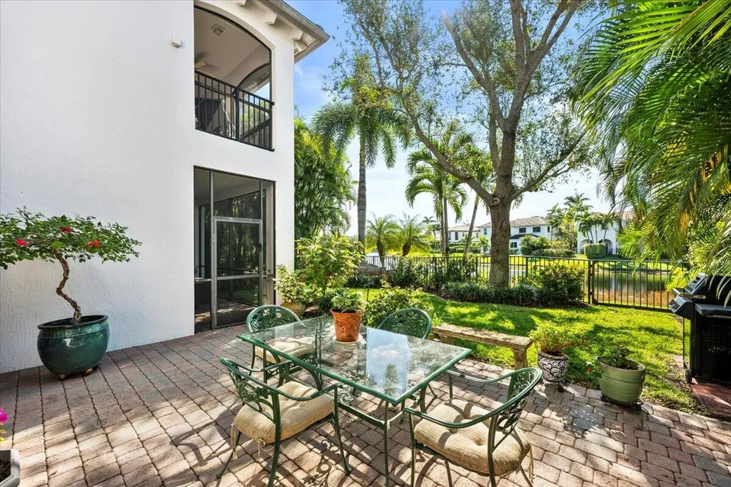 1437 Barlow Court Palm Beach Gardens FL 33410