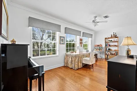 1437 Barlow Court Palm Beach Gardens FL 33410