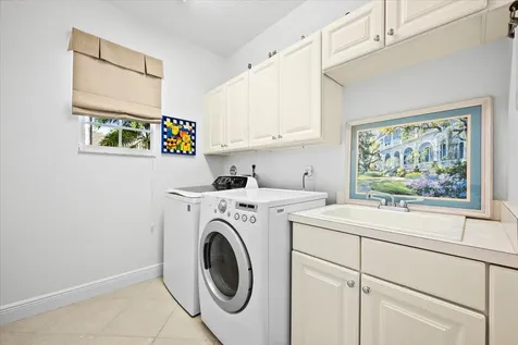 1437 Barlow Court Palm Beach Gardens FL 33410