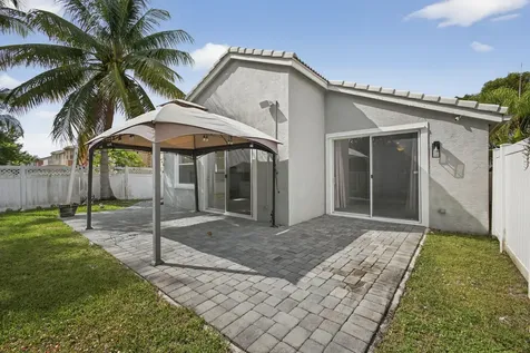 1475 Running Oak Lane Royal Palm Beach FL 33411