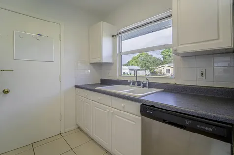 2164 Se Gaslight Street Port Saint Lucie FL 34952