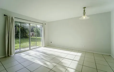 2164 Se Gaslight Street Port Saint Lucie FL 34952