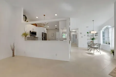 15465 Lake Magnolia Place Delray Beach FL 33484