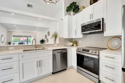 15465 Lake Magnolia Place Delray Beach FL 33484