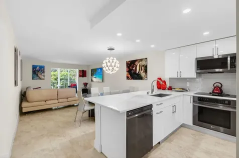 2515 Ne 2nd Court Boynton Beach FL 33435