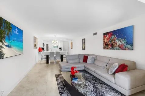 2515 Ne 2nd Court Boynton Beach FL 33435